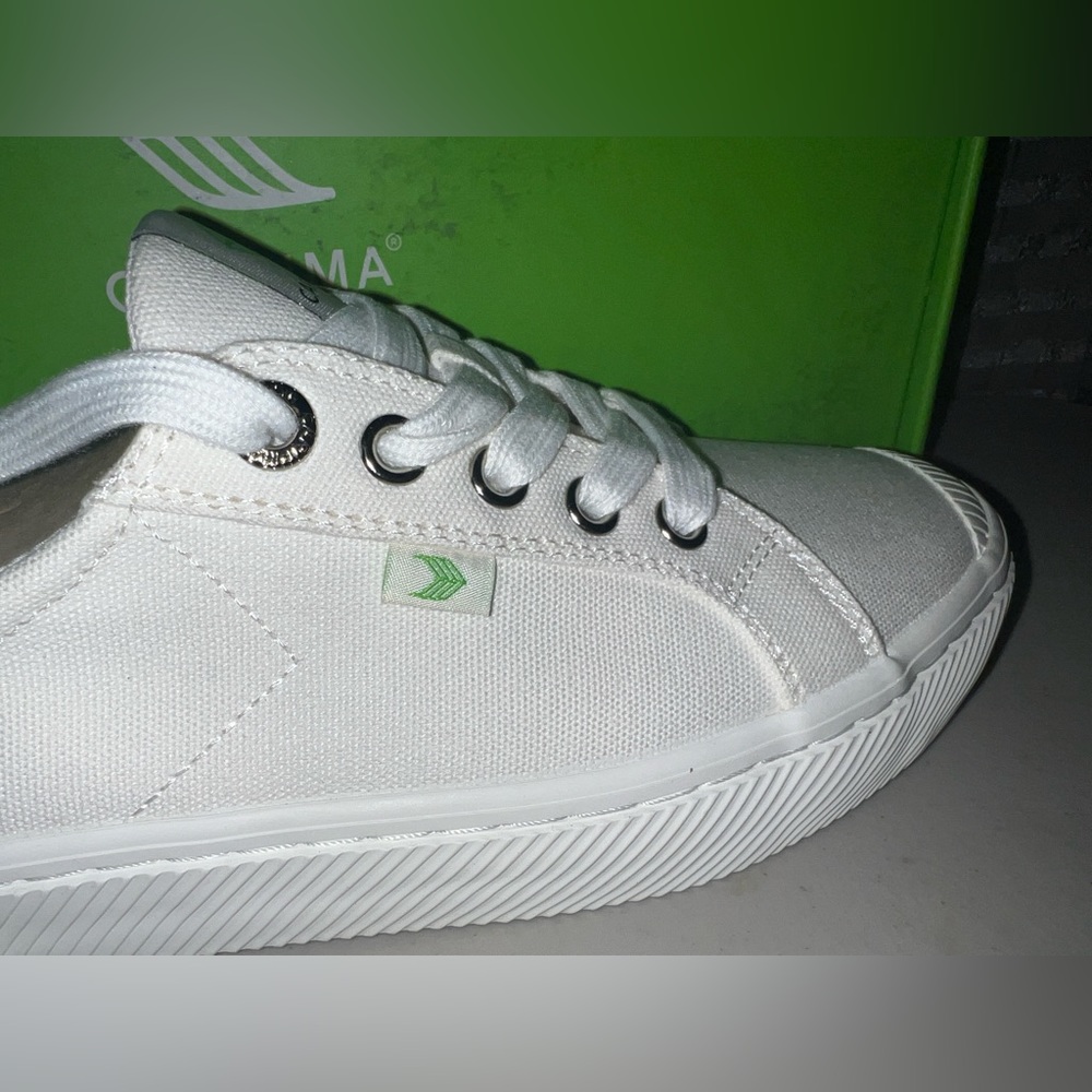 🍃NIB! Cariuma Canvas Memory Foam Sneakers - Picture 9 of 15